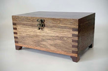 Load image into Gallery viewer, Diamond Pattern Keepsake Box
