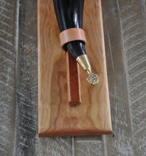 Load image into Gallery viewer, Drinking Horn & Rest