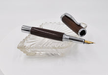 Load image into Gallery viewer, "Charles" Retro Fountain Pen