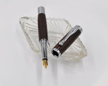 Load image into Gallery viewer, "Charles" Retro Fountain Pen