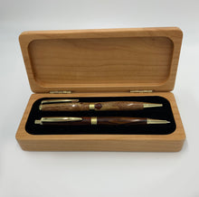 Load image into Gallery viewer, Ballpoint Pen & Mechanical Pencil Set w/ Case