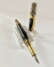 Load image into Gallery viewer, Victorian Fountain Pen